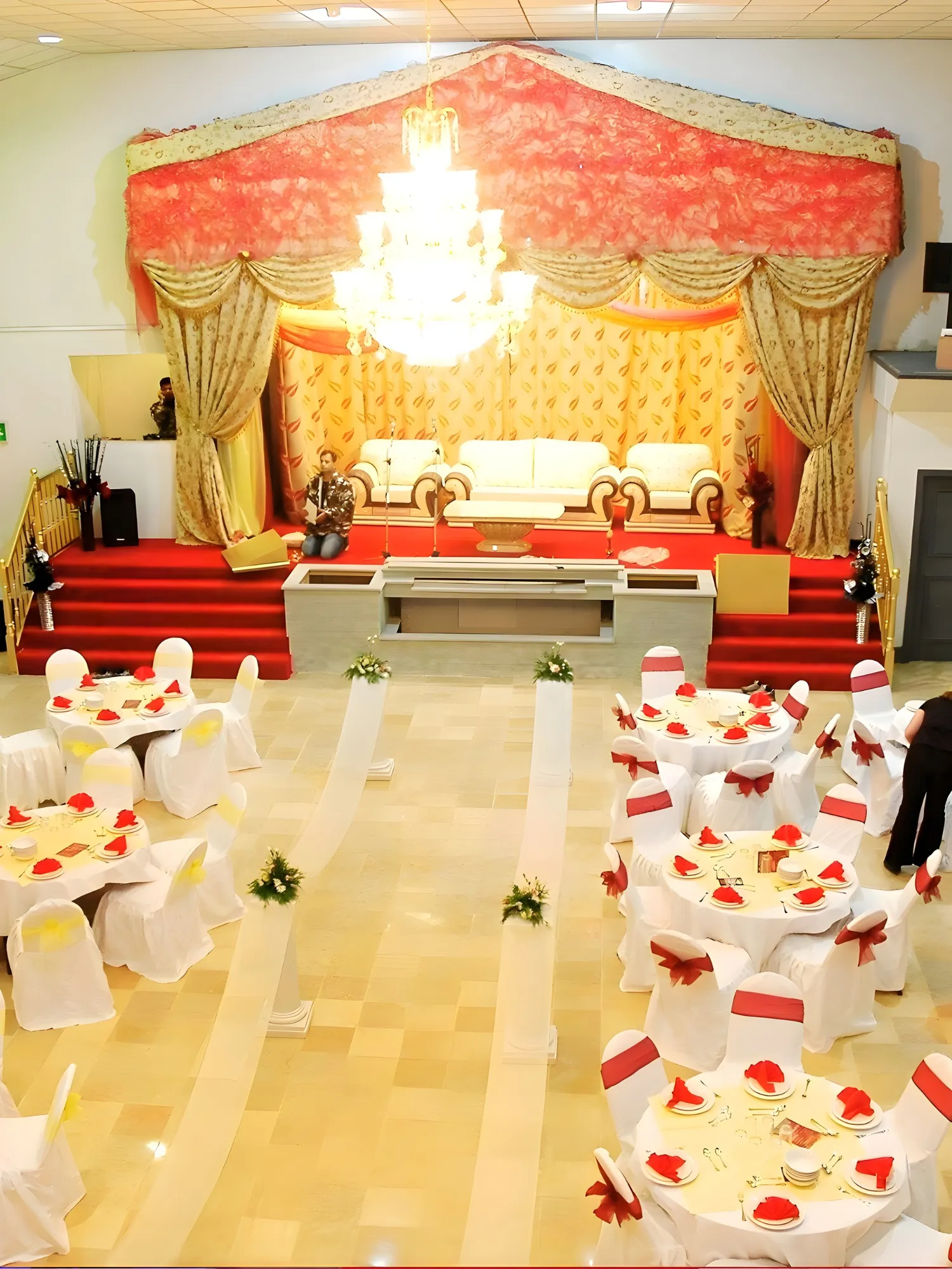 Royal Taj Restaurant (1)